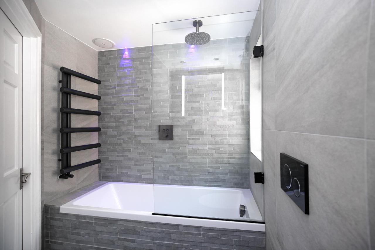 Privatunterkunft Modern Bedroom In !!